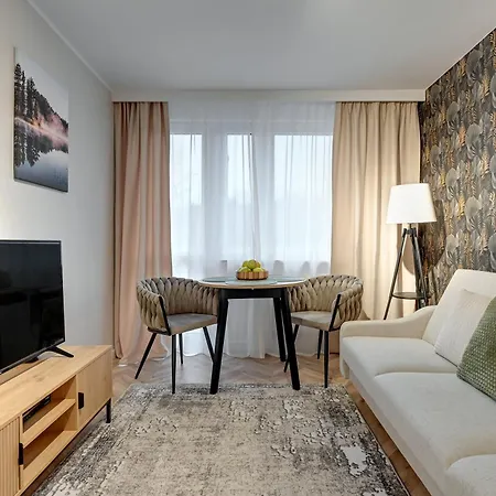 Hallera By Downtown * Gdańsk